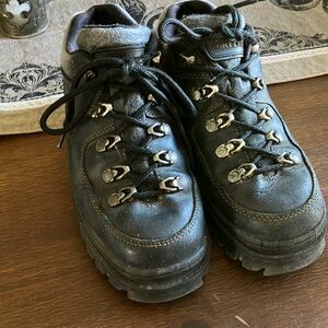 Skechers platform boots